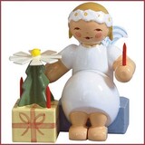 Wendt & Kühn Zittend Margeriten Engel met pyramide Wendt & Kühn Zittend Margeriten Engel met pyramide