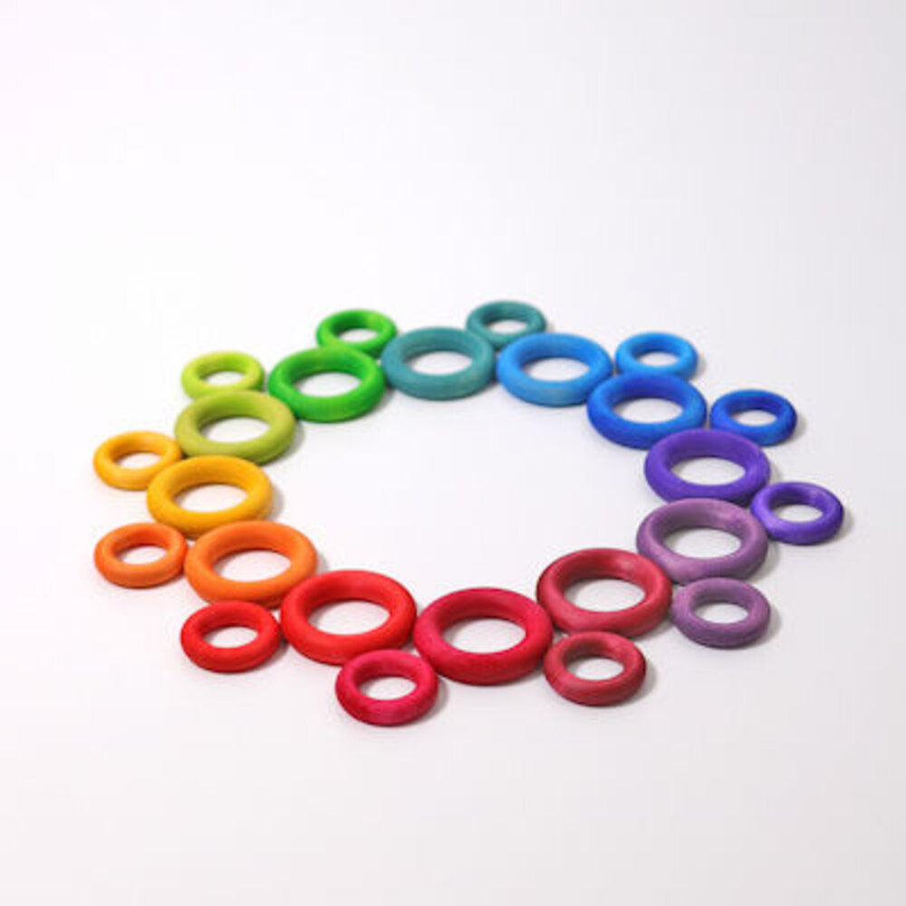 Grimm's 24 houten ringen om mee te bouwen - Regenboog Grimm's 24 houten ringen om mee te bouwen - Regenboog