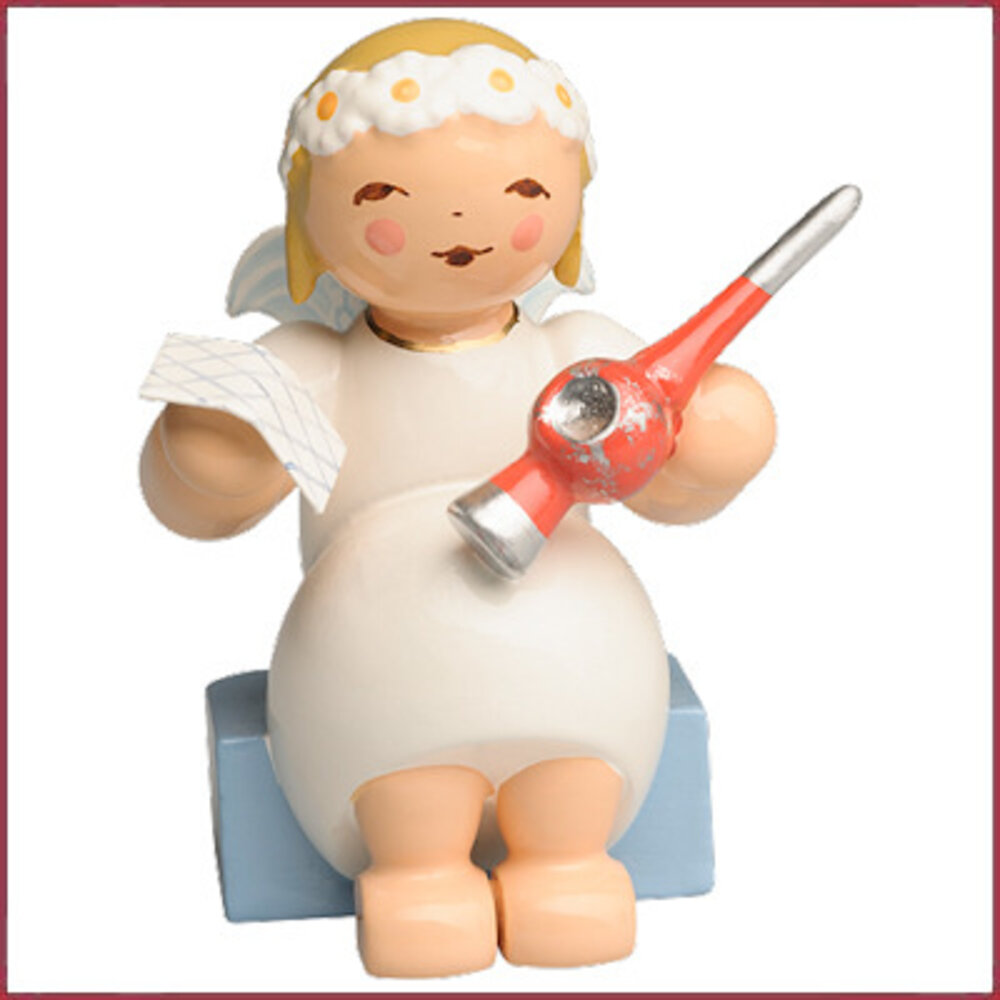 Wendt & Kühn Margeriten Engel met kerstboompiek Wendt & Kühn Margeriten Engel met kerstboompiek