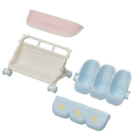 Sylvanian Families Wandelwagen drieling Sylvanian Families Wandelwagen drieling