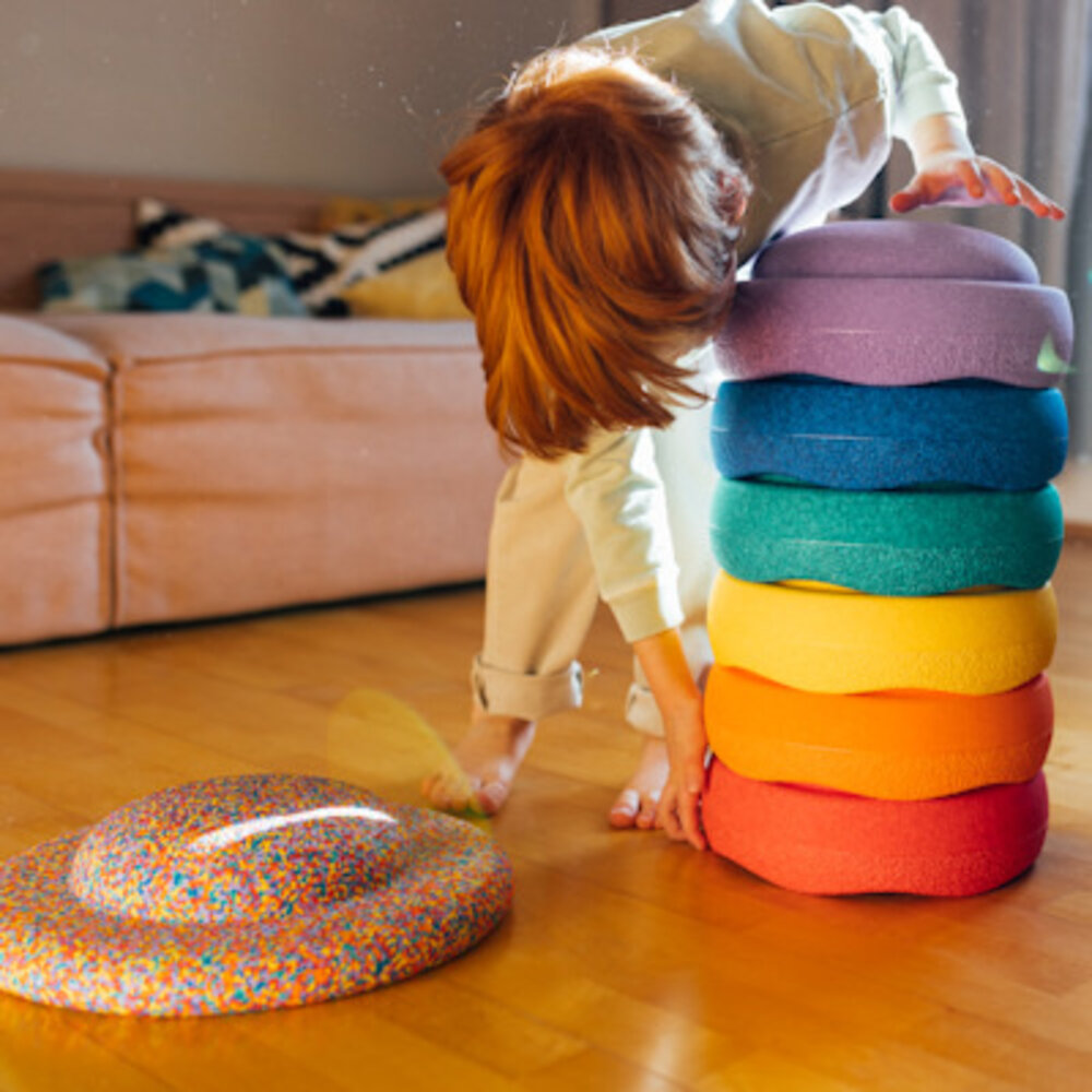 Stapelstein Stapelstein Classic Regenboog set 6 + 1 Board confetti Stapelstein Stapelstein Classic Regenboog set 6 + 1 Board confetti