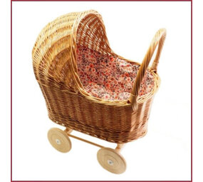 Rieten poppenwagen met kap Rieten poppenwagen met kap