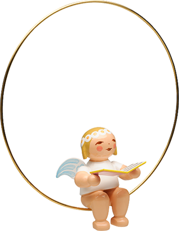 Wendt & Kühn Margeriten kerstboomengel in ring met liedboek