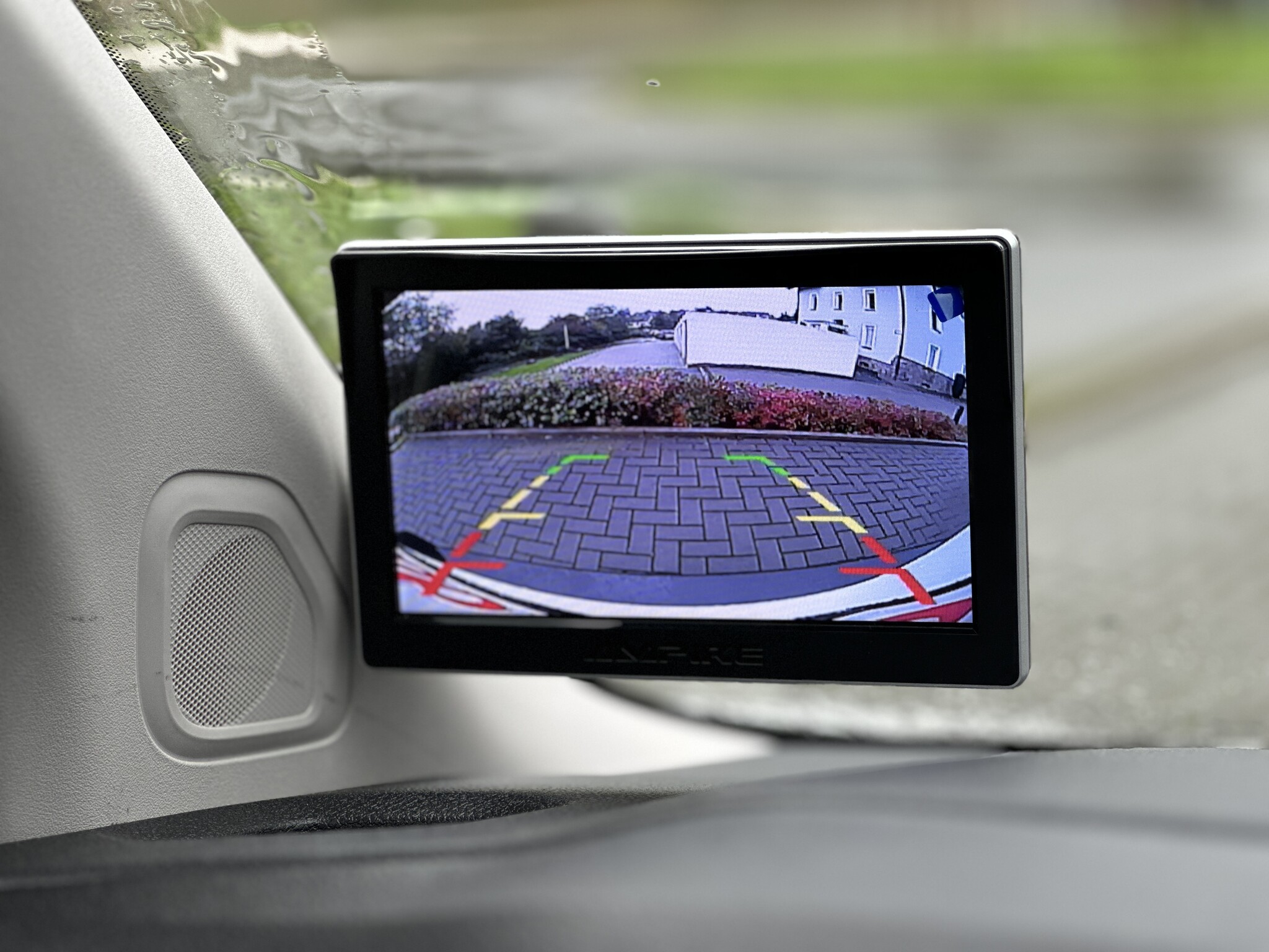 Rückfahrkamera Opel Combo (für Fahrzeuge ohne serienmäßiges Farbdisplay)