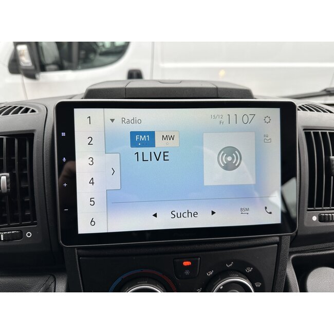 Radio (mit Navigationssoftware als App) für Peugeot Boxer