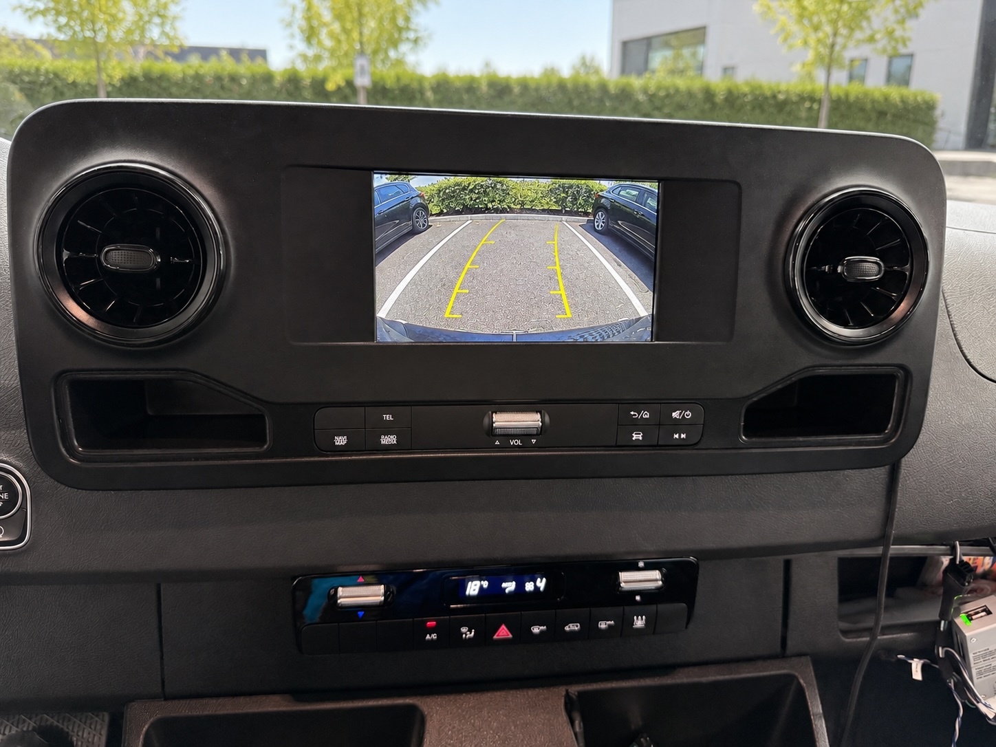 Rückfahrkamera Mercedes Benz Sprinter (W907, W910) | Mercedes Sprinter Rückfahrkamera, Rückfahrkamera nachrüsten Mercedes Sprinter