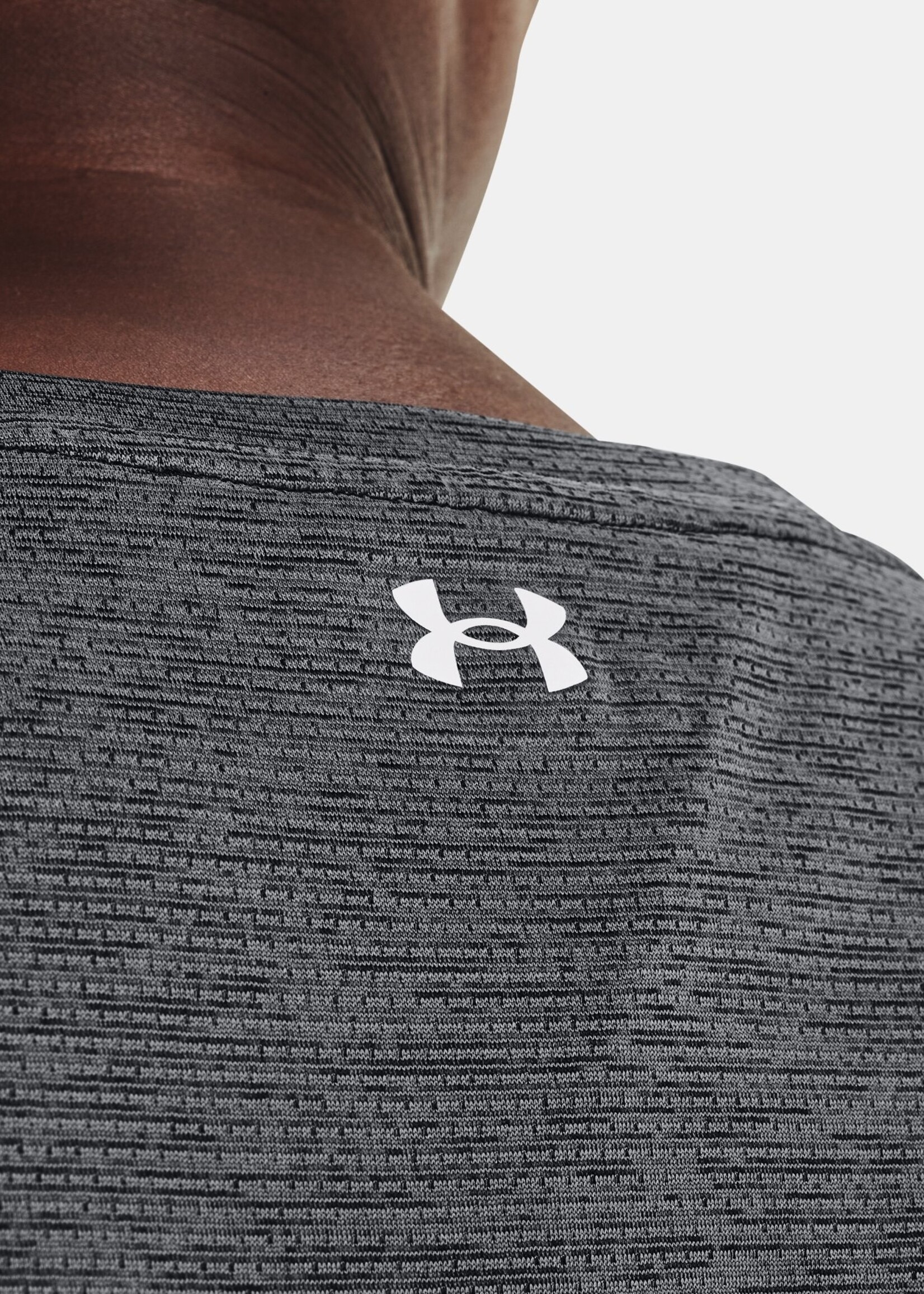 Under Armour UA Tech Vent SS-Black