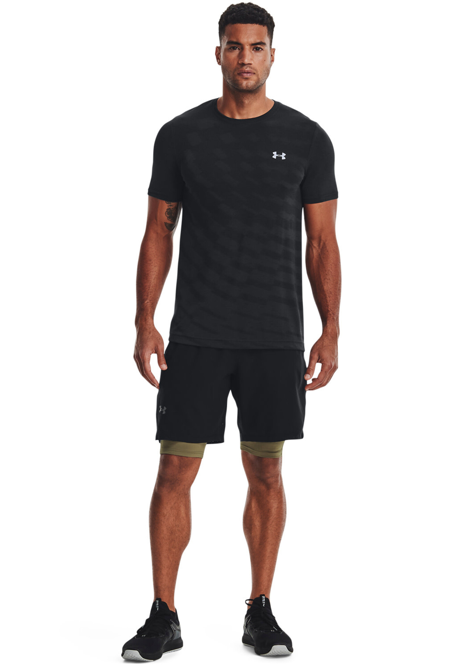 UA Vanish Woven 8in Shorts-BLK