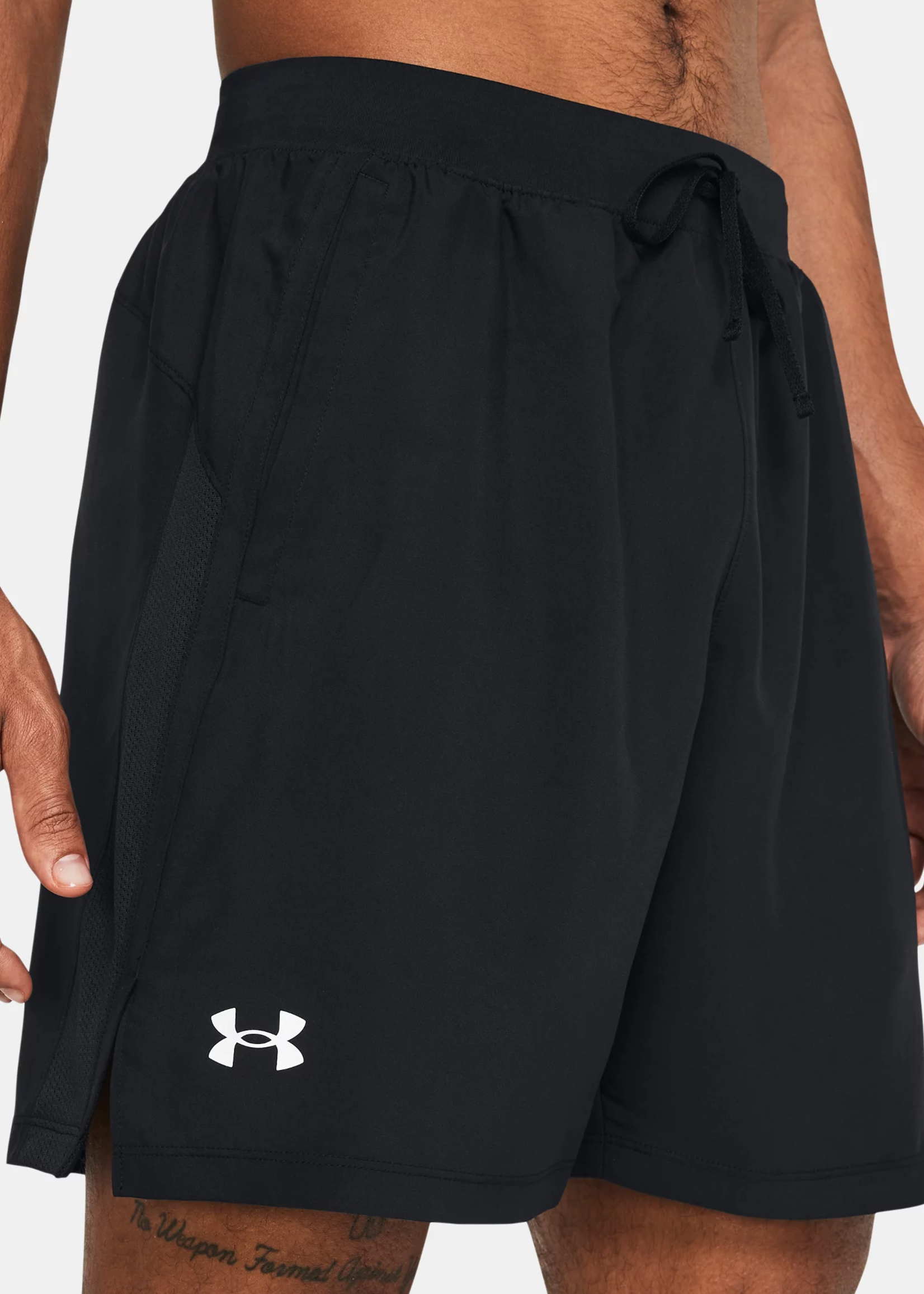 Under Armour UA Launch 7'' UNLINED Shorts-BLK