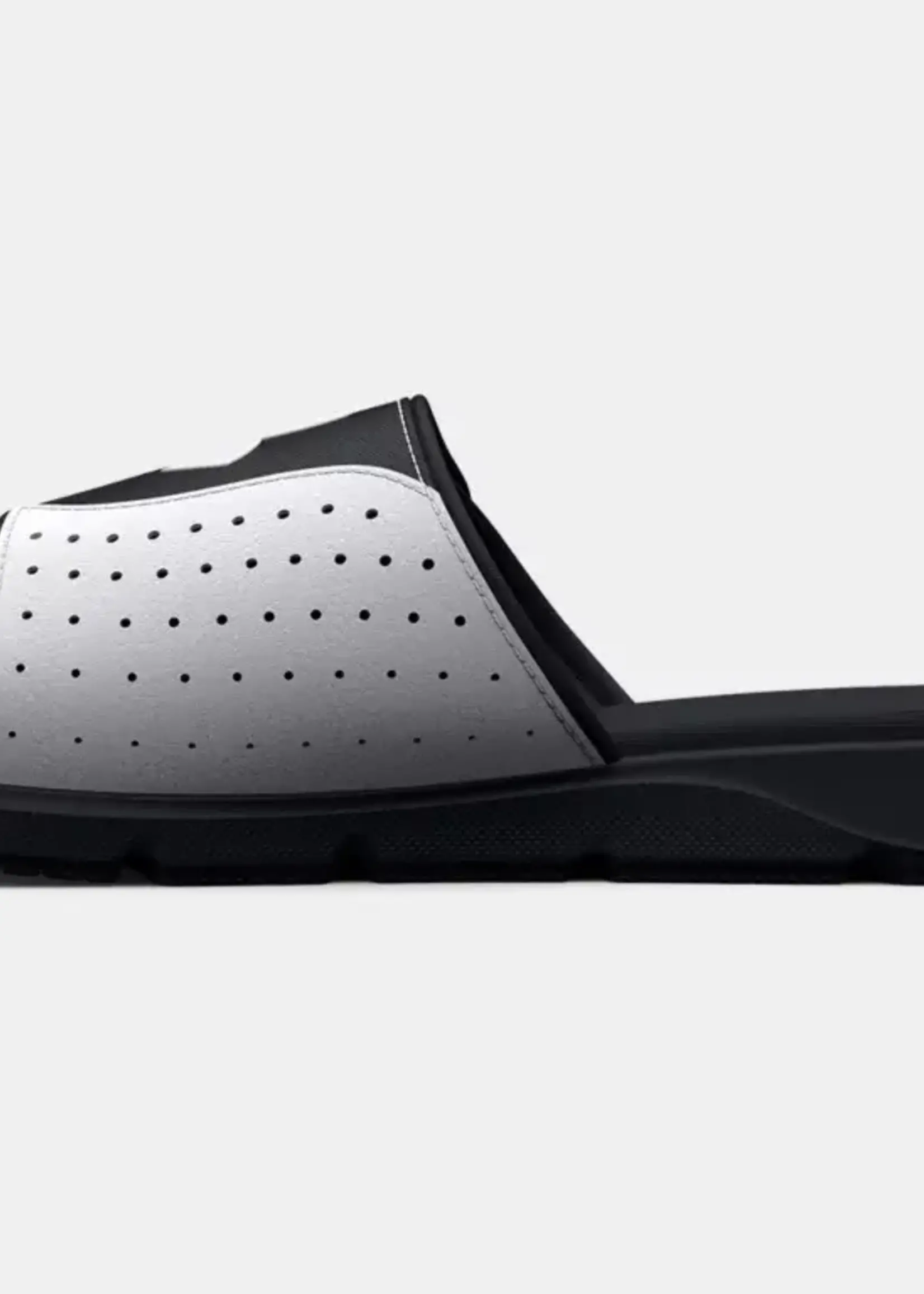 Under Armour UA M Ignite Pro SL-BLK WHT