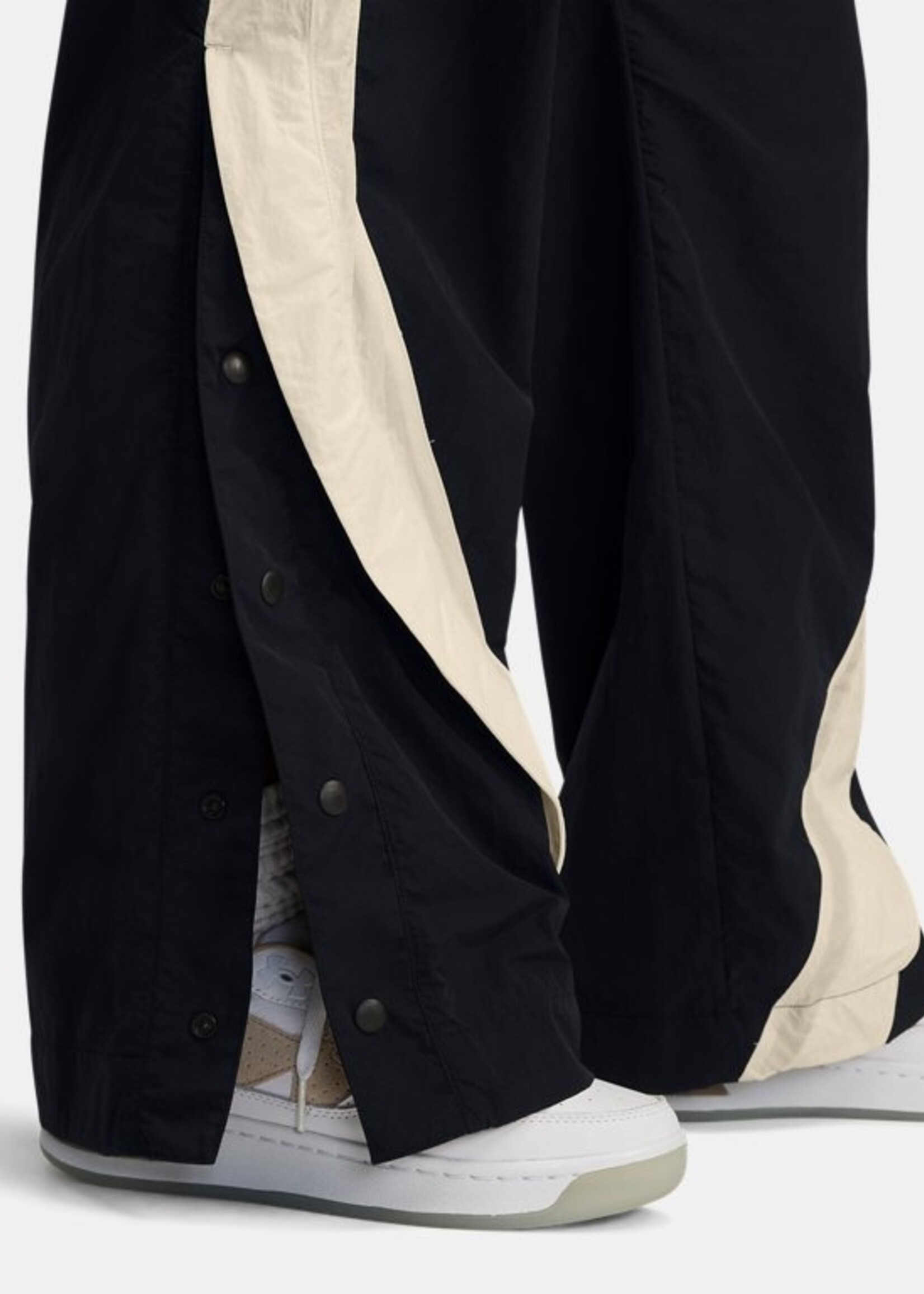 Under Armour UA Icon Crinkle Women's Tear-Away Pants-BLK