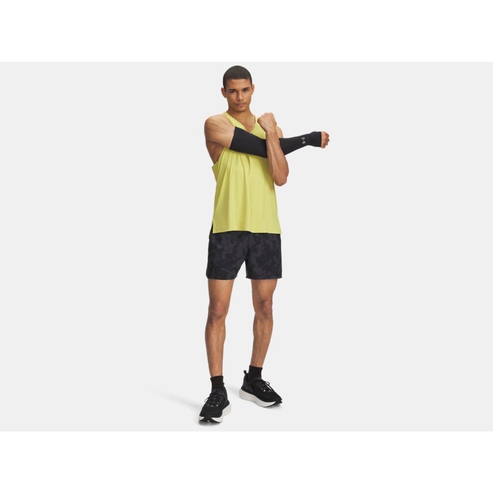 Under Armour Launch Pro 7" Prtd Short-Gry