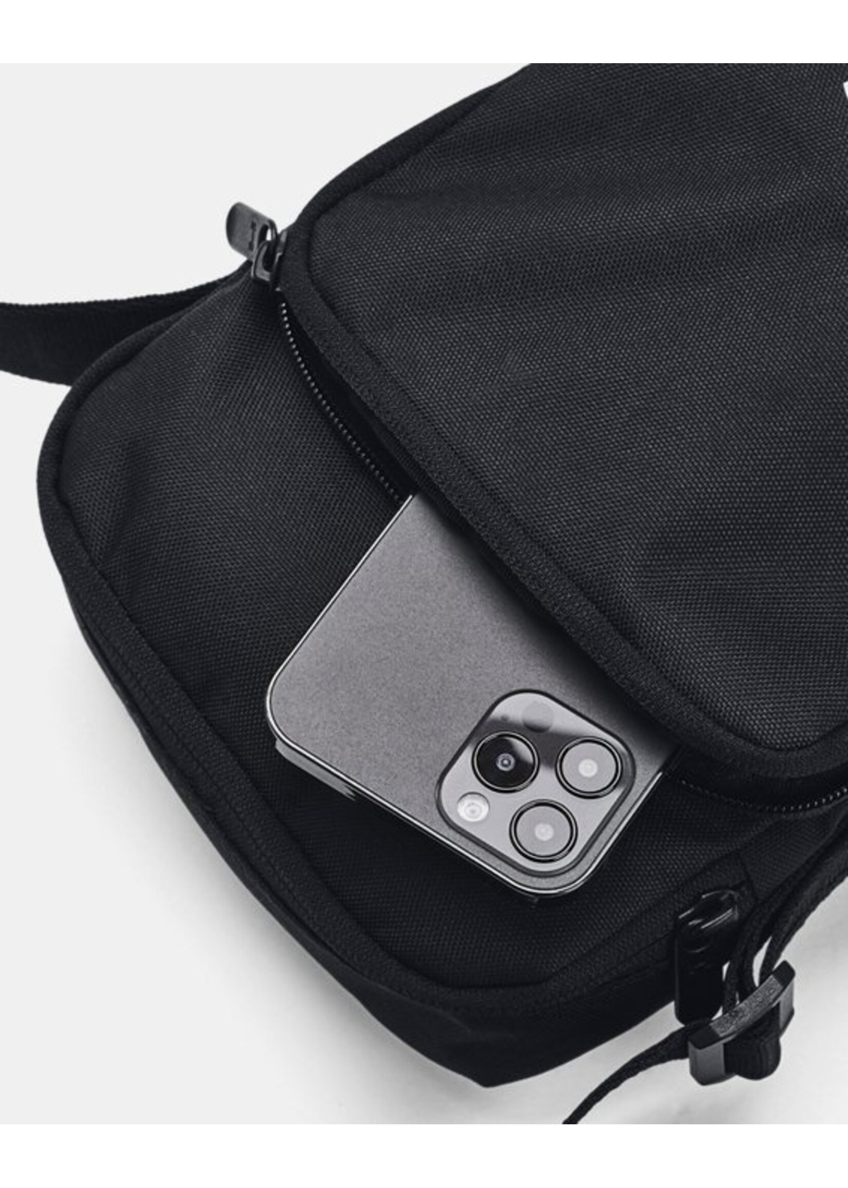 Under Armour UA Essential Lite crossbody