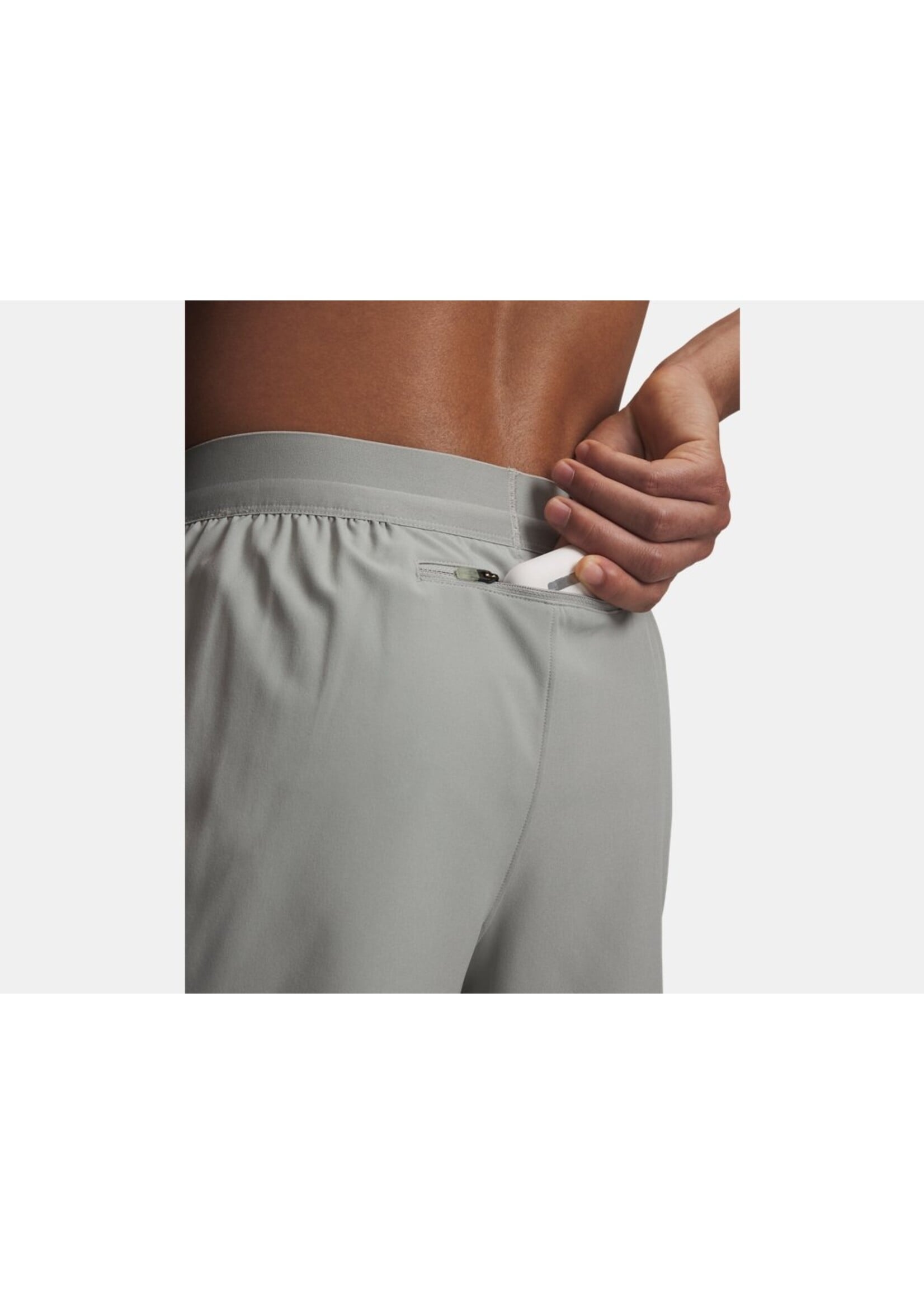 Under Armour Men's 7" Shorts UA Velociti Pro-069