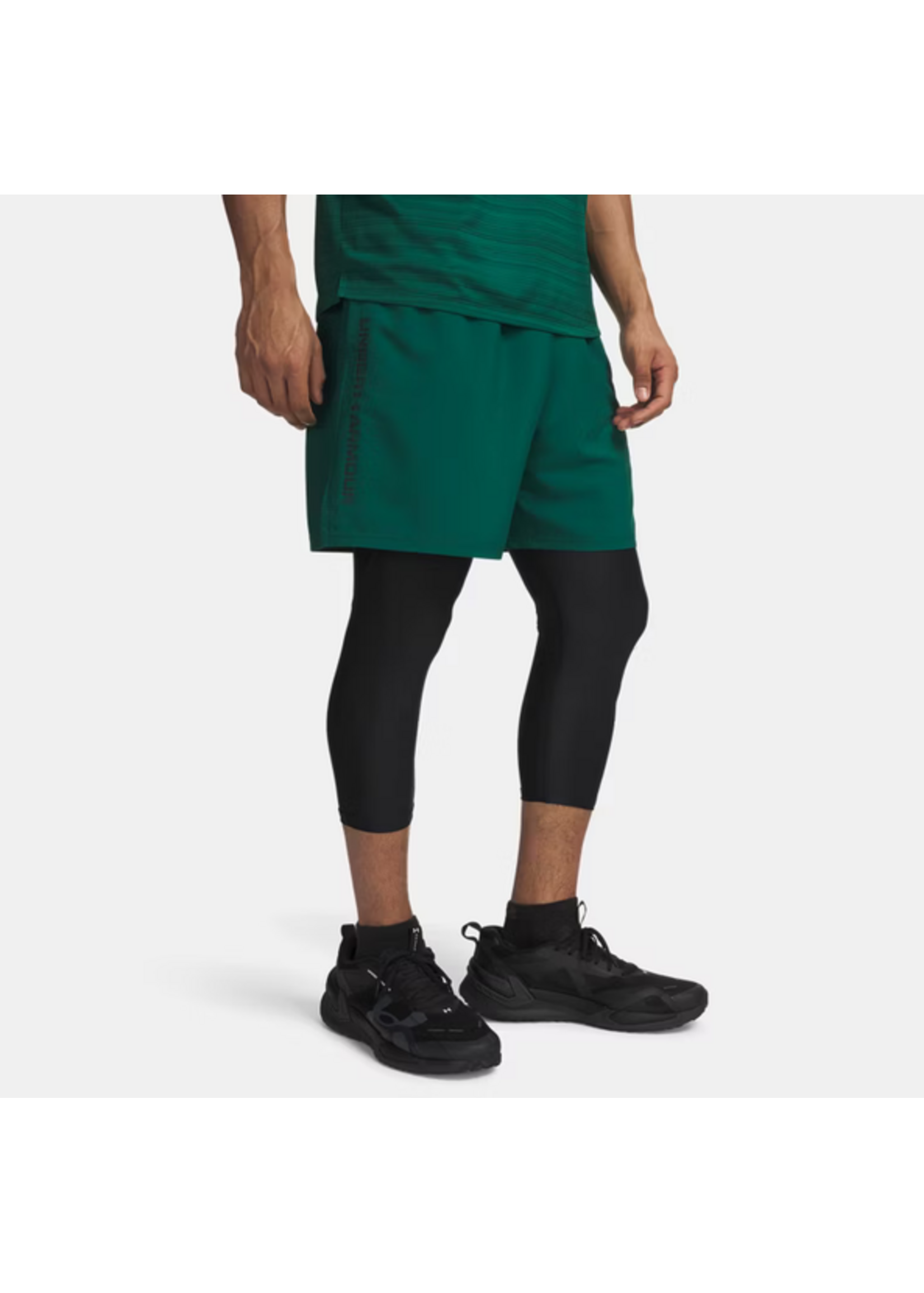 Under Armour Men's 8.25" Shorts UA Tech Woven Wordmark-312