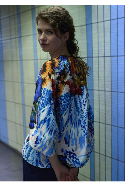 34  SILK  BLOUSE - MULTI BLUE WHITE