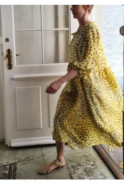 BEE SEIDENKLEID - GELB