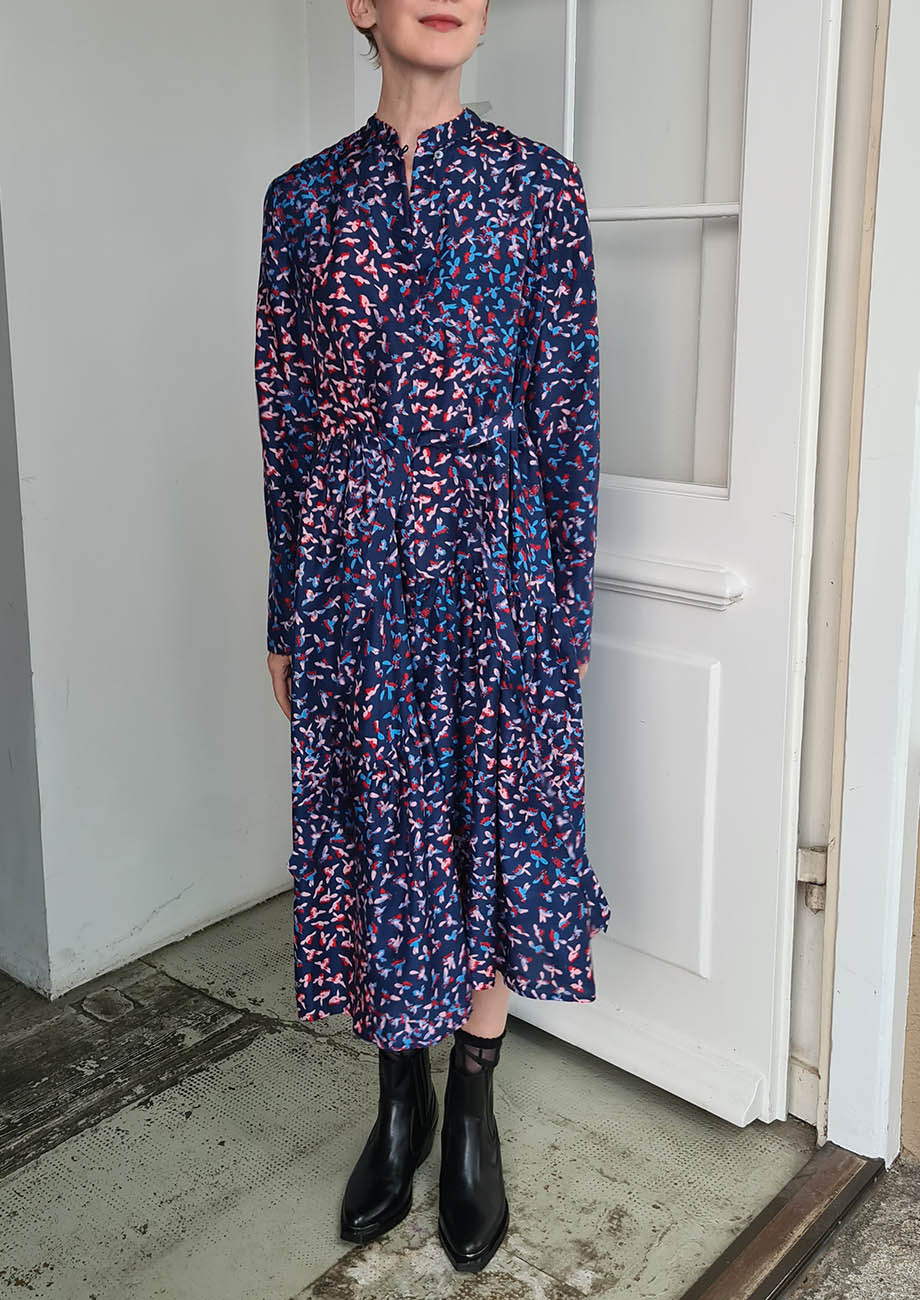 MY FAVORITE SILK DRESS - BEES NAVY-1