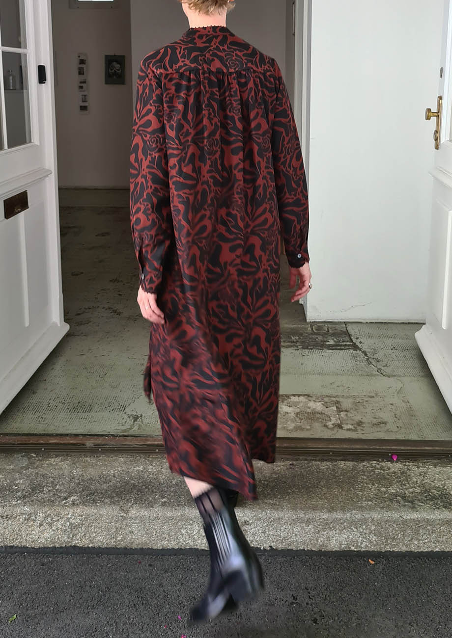 PLEATS SILK DRESS - ORNAMENT MOCCA-5