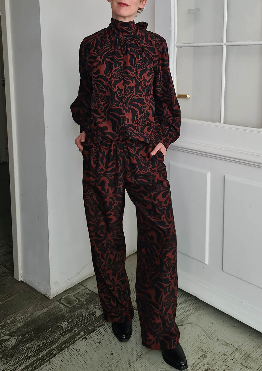 LONG SILK PANTS - ORNAMENT MOCCA-6