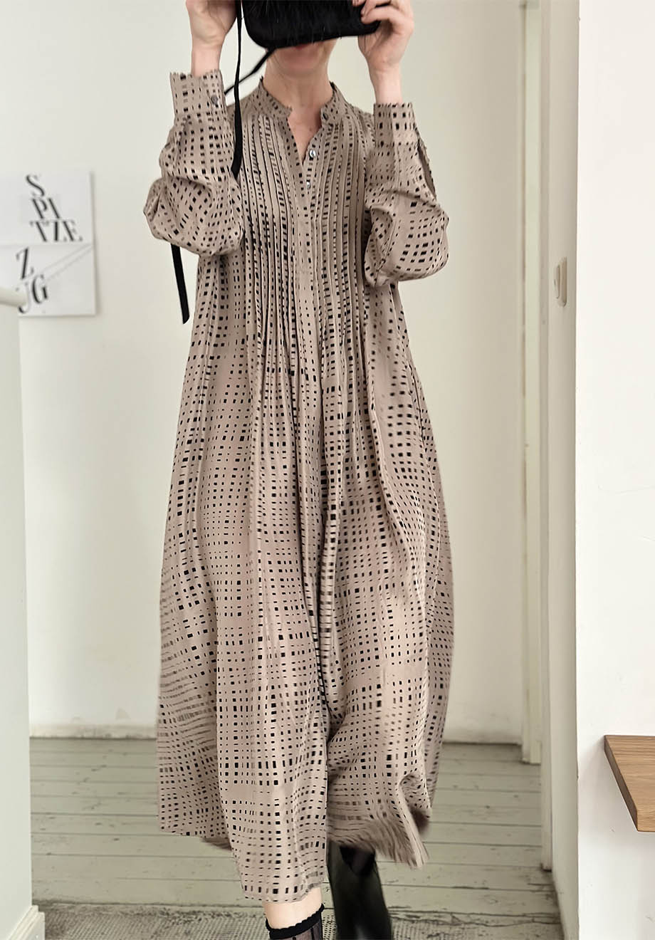 PLEATS SILK DRESS - SILVERGRAY-3