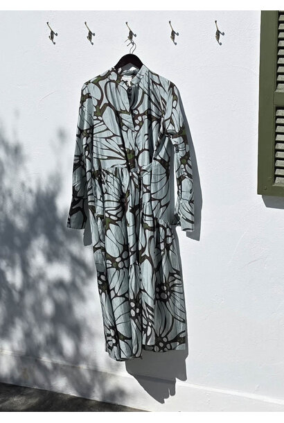 OUR FAVORITE SILK DRESS - FLOWER IRON