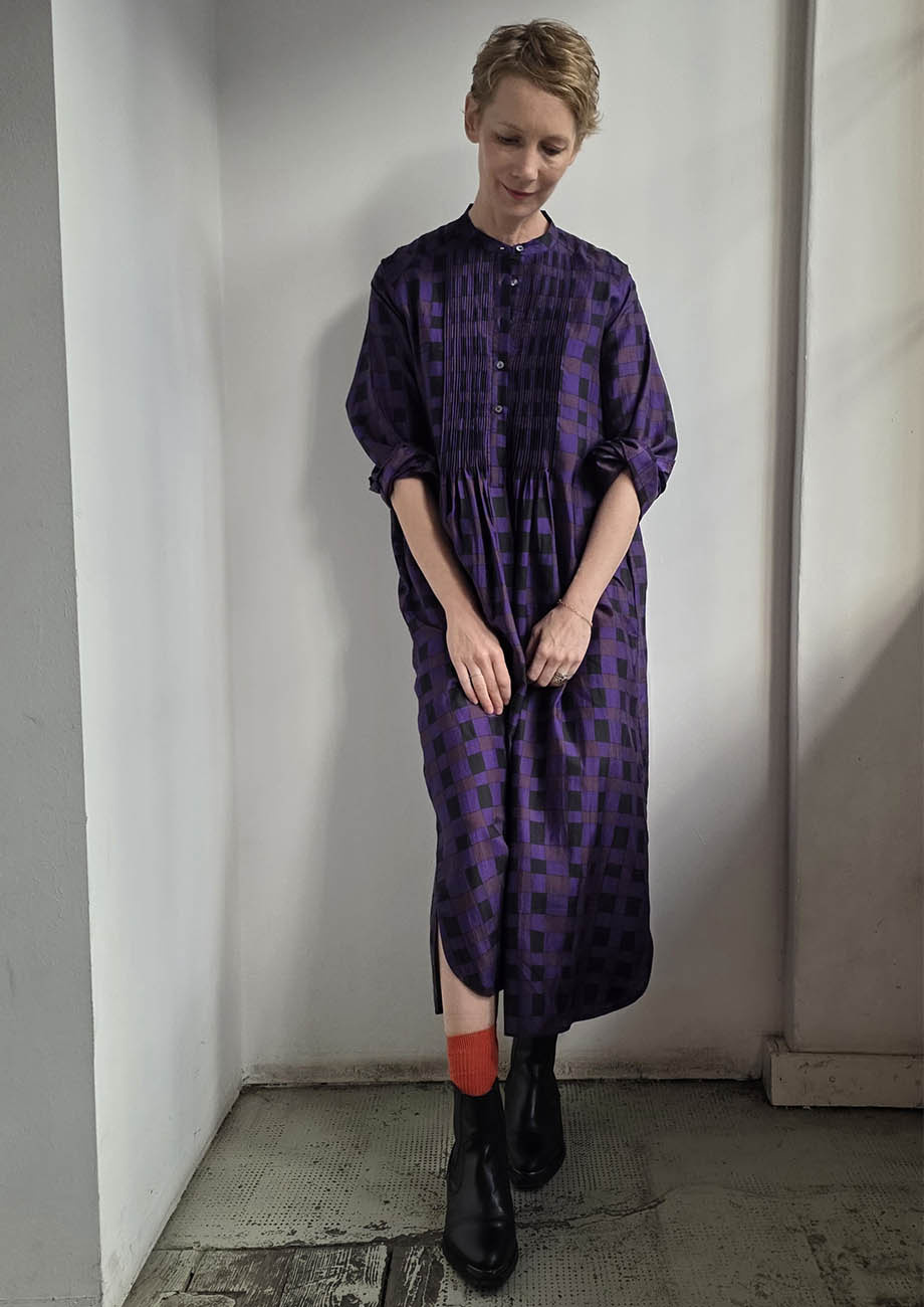 SUPER TUXEDO SEIDENKLEID MIDI - CHECK AUBERGINE-1