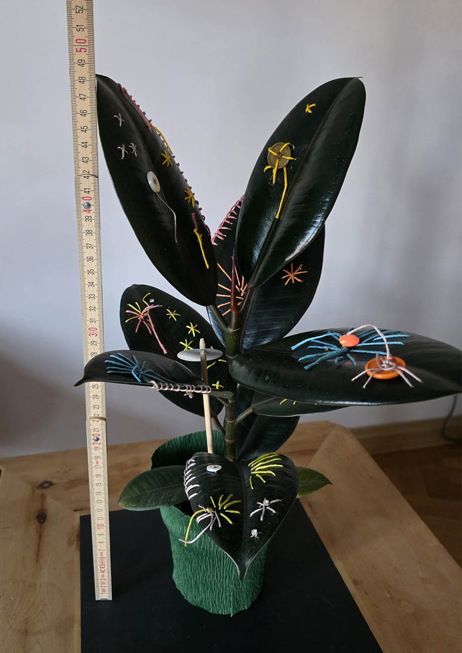 GUMMIBAUM - HAND BESTICKT-4