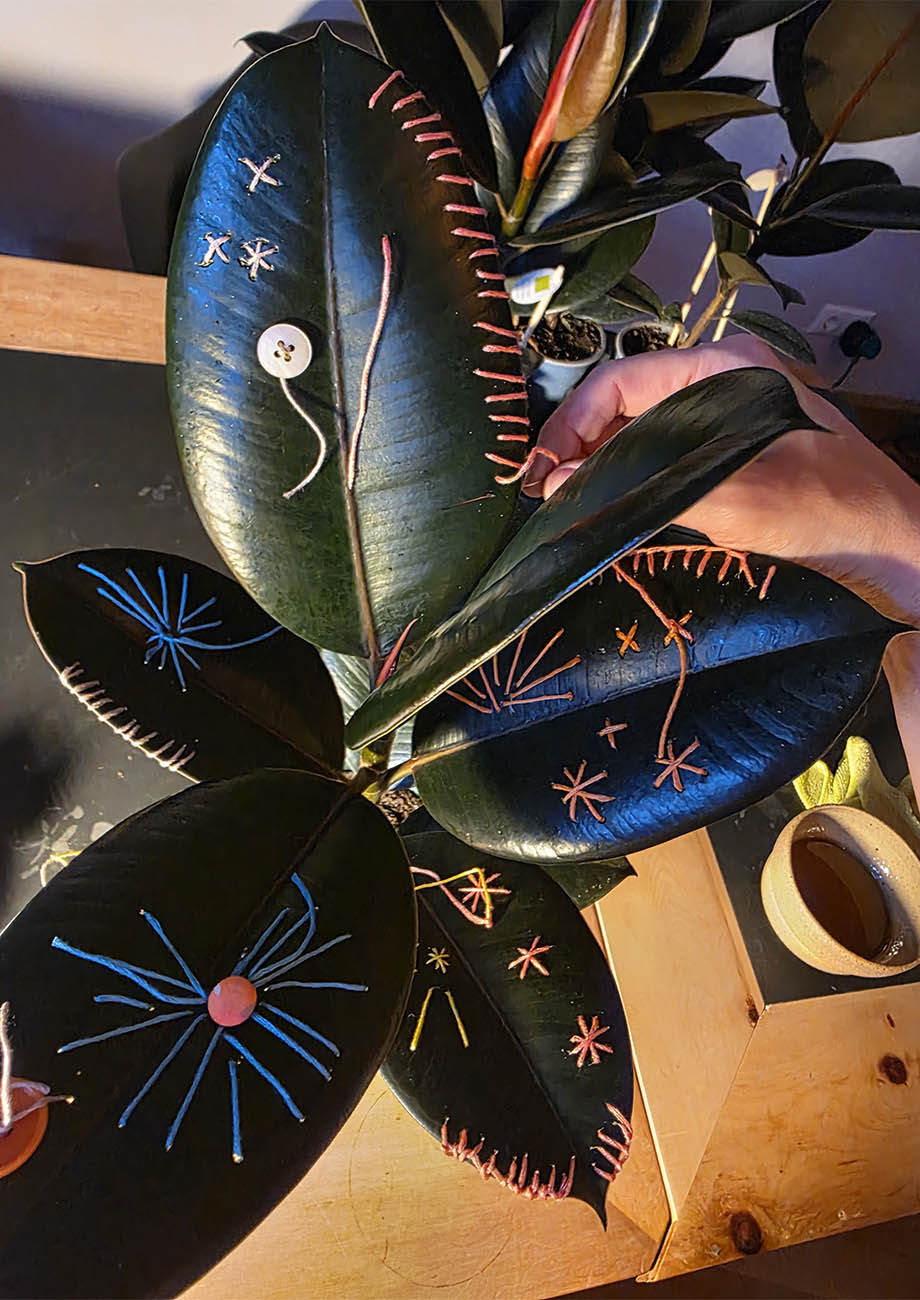 GUMMIBAUM - HAND BESTICKT-5