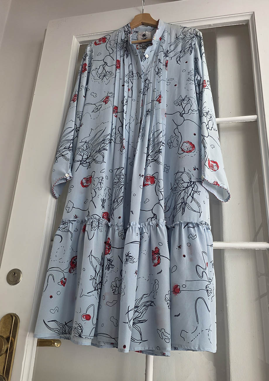 PLEATS RIFFLE SILK DRESS - LINES SKY-3
