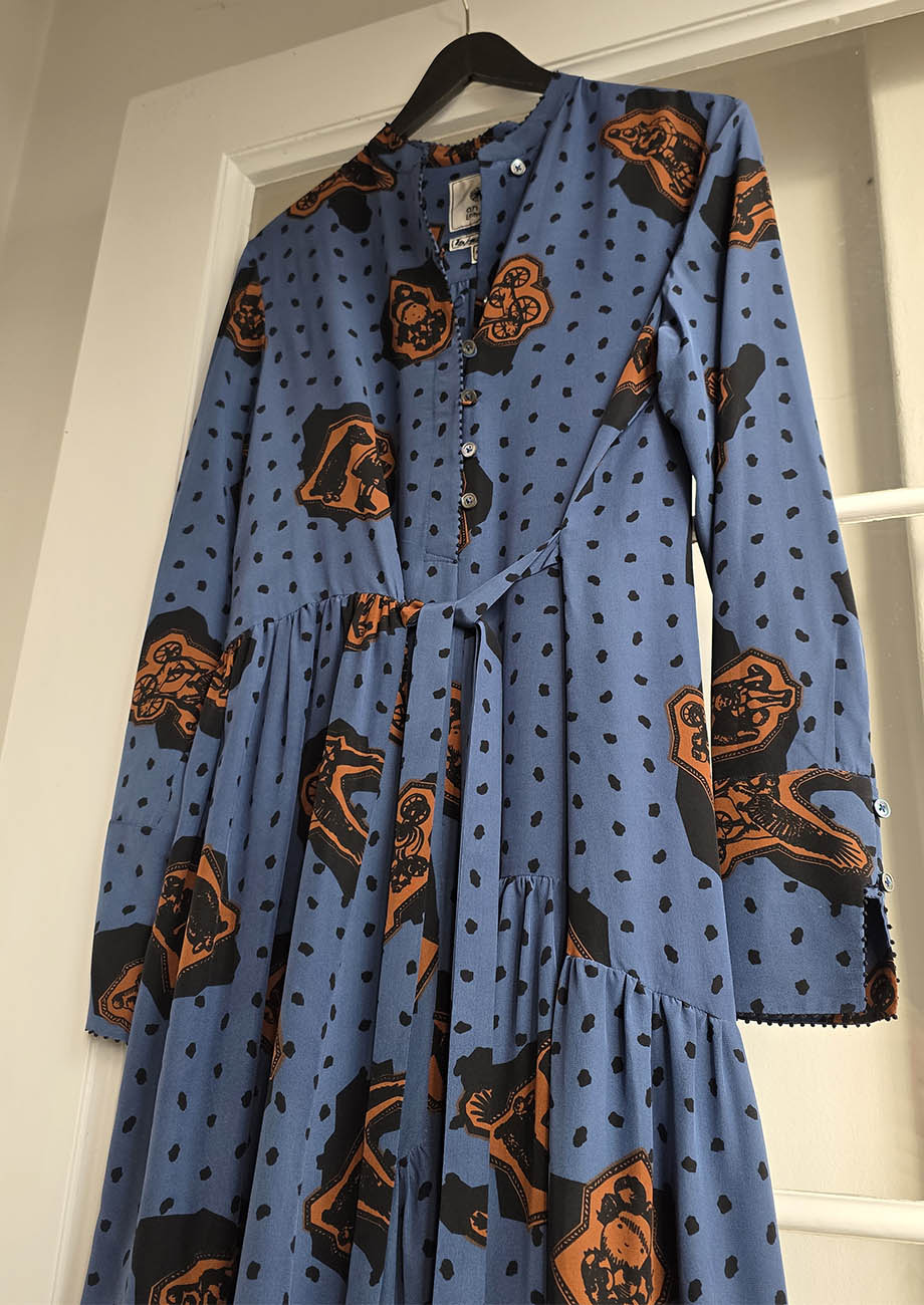 HER LIEBLINGSKLEID - DOVEBLUE ZIMT-2