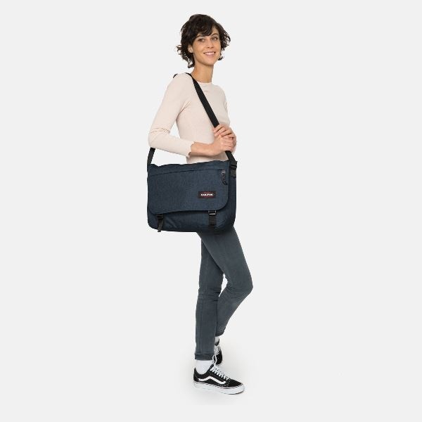 Eastpak Delegate Messenger Tas