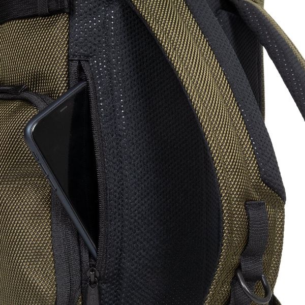 Eastpak Rugtas Tecum Top CNNCT  Army Green