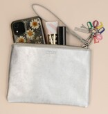 LouLou JJulie, Zilveren leren clutch of etui met polsbandje