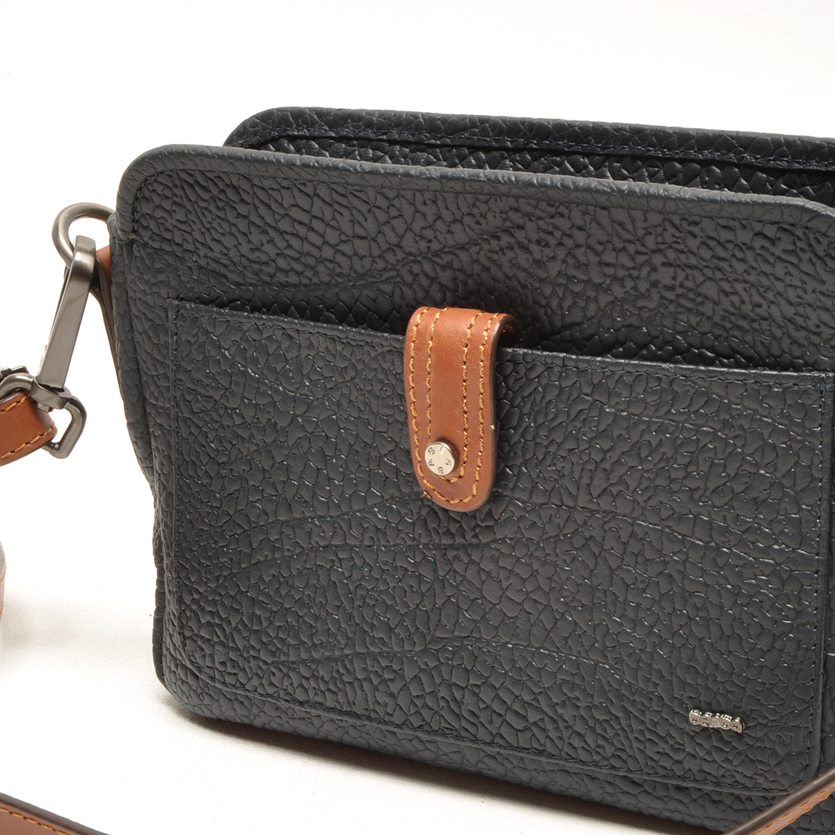 Berba Leren crossbody-tas Chamonix 125-059