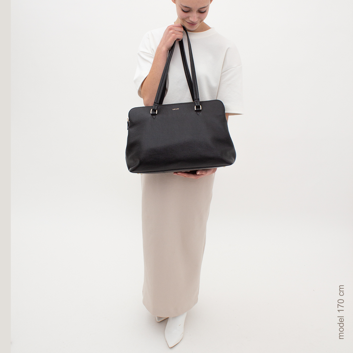 LouLou Laptop schoudertas OLIVIA in Black Gold