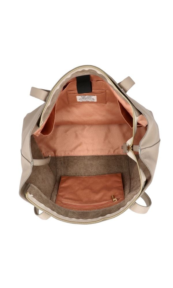 LouLou EMIE Ruime en tijdloze leren school- of werktas Soft Sepia