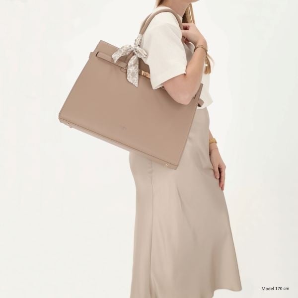 CHARM LONDON BAGS  The Hamptons Laptoptas 15,6 inch Light taupe