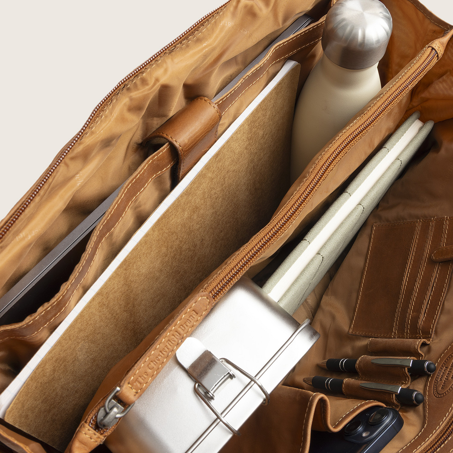 Chesterfield Leren Laptop Schoudertas Cognac Isara