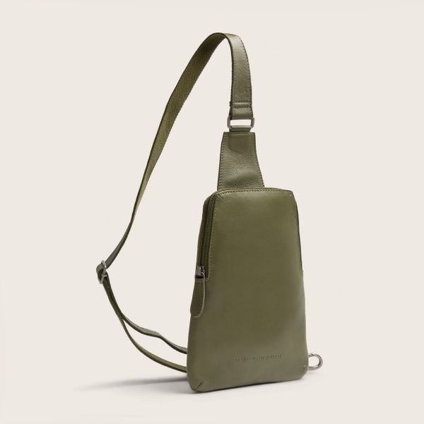 Chesterfield Leren Sling Bag  Isley Olijf groen