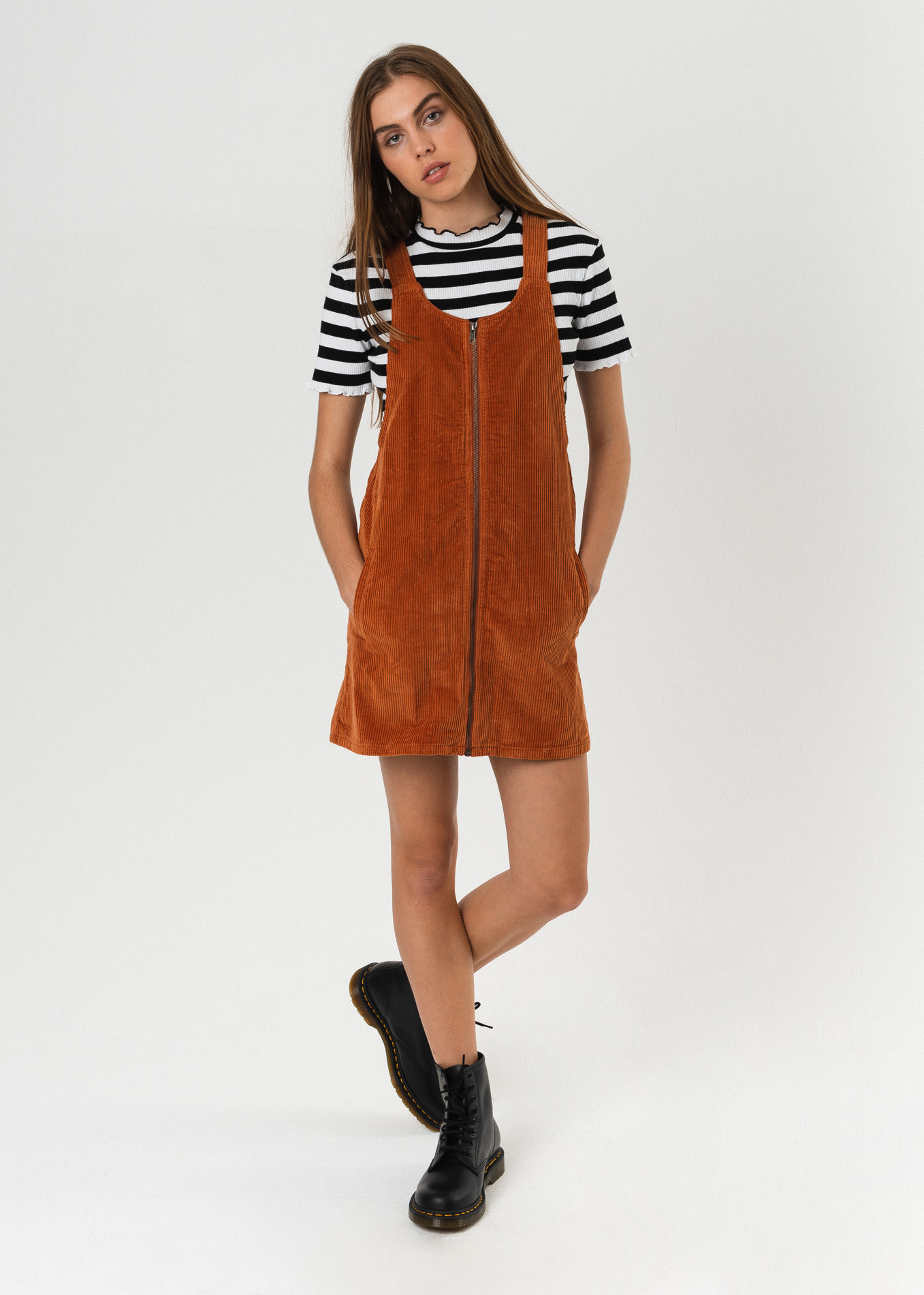 pinafore dress