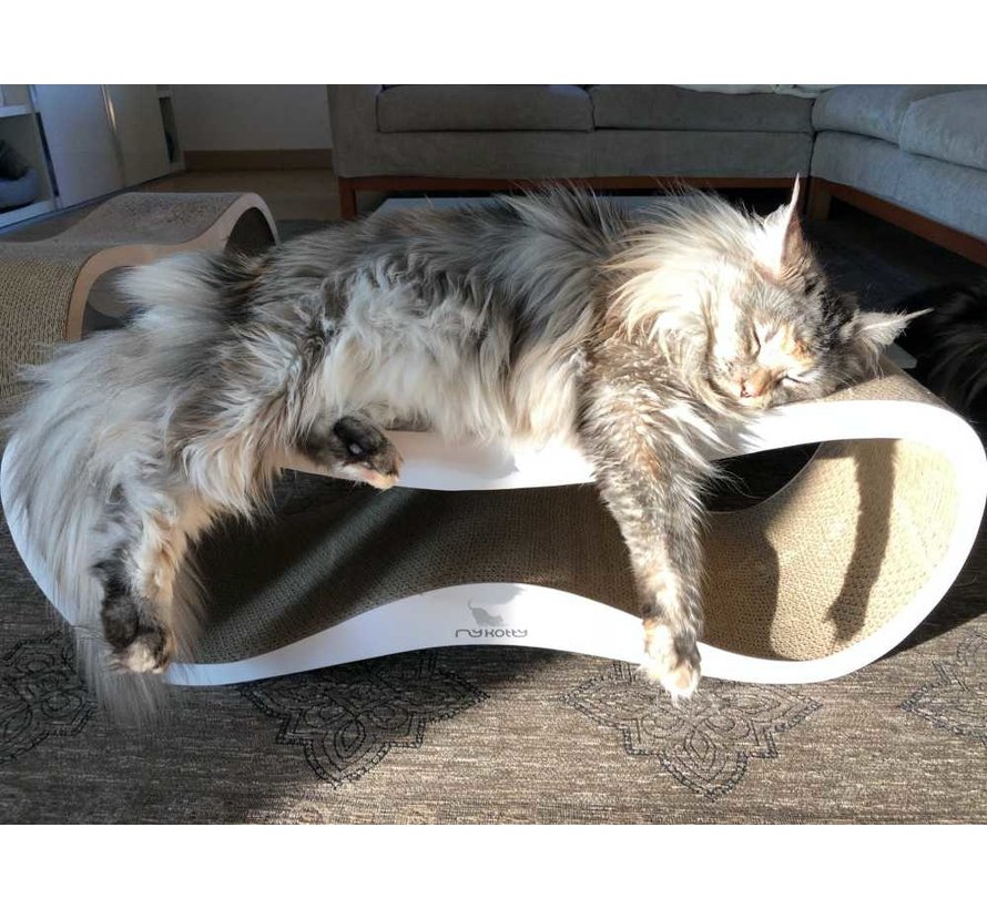 LUI Cat Scratcher Furniture White