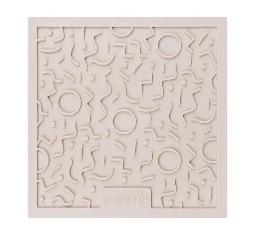 QUEST Lick Mat for Dogs Merengue