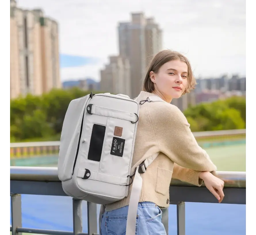 Pet Carrier Truffle Creamy Cloud