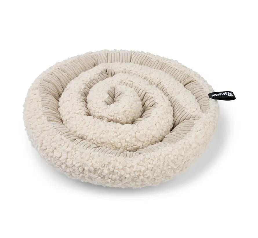 SWIRL – Interactive Meringue Snuffle Mat