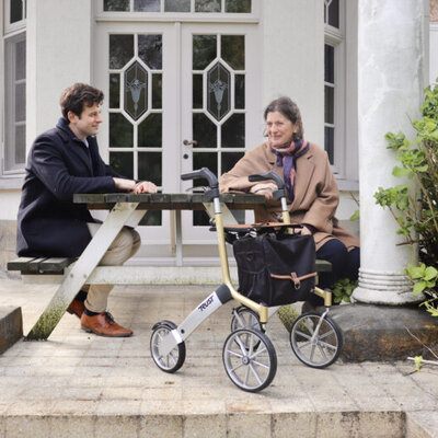 Rollator nodig? Op deze 8 punten moet u letten!
