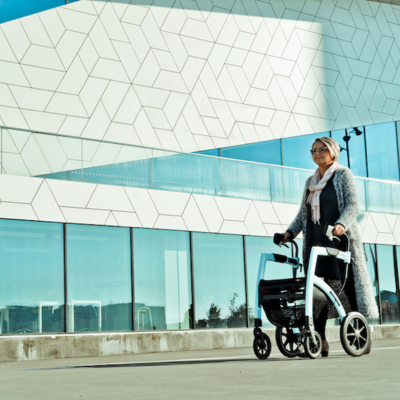 Dit zijn de ultieme rollatoraccessoires voor de zomer!