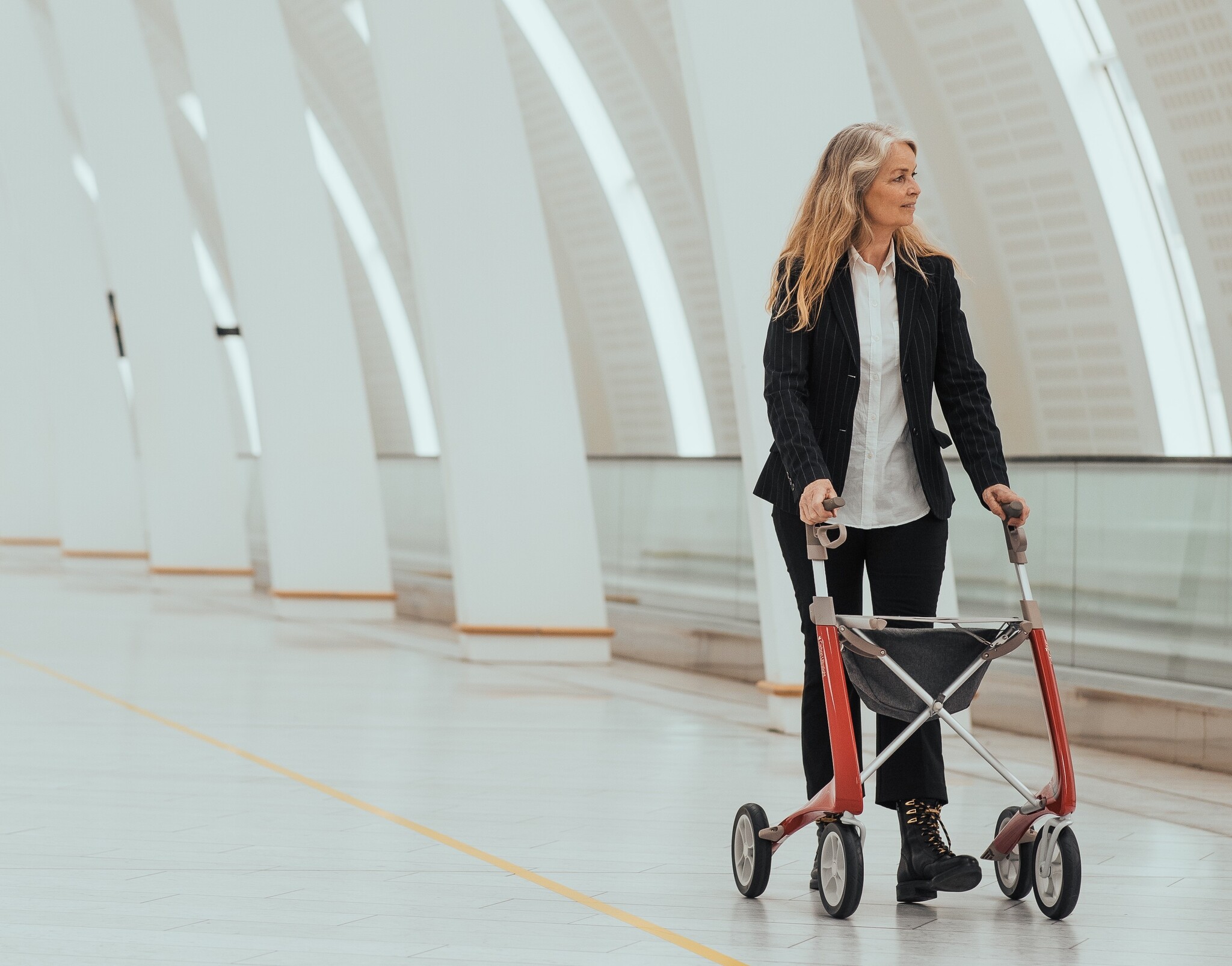 Peut-on prendre l’avion avec un déambulateur ou un scooter de mobilité ?