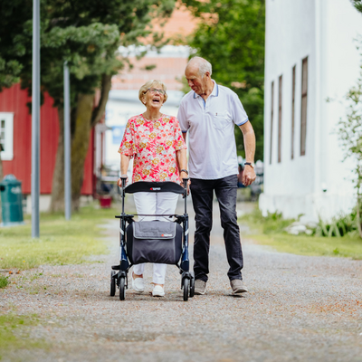 Een rollator met zachte wielen: waarom steeds meer mensen hiervoor kiezen