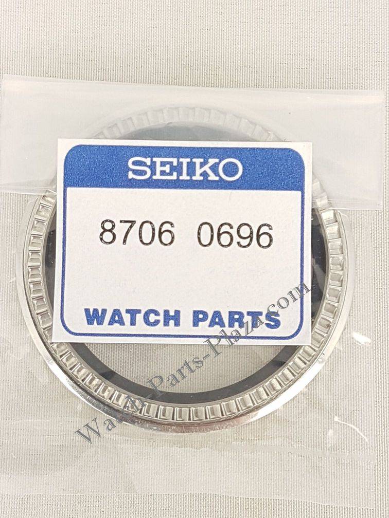 seiko 5 sports pepsi bezel